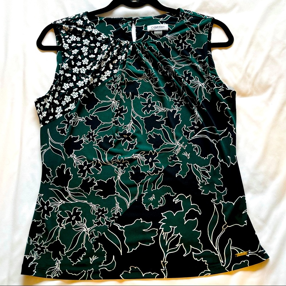 Calvin Klein Sleeveless Floral Shell Small